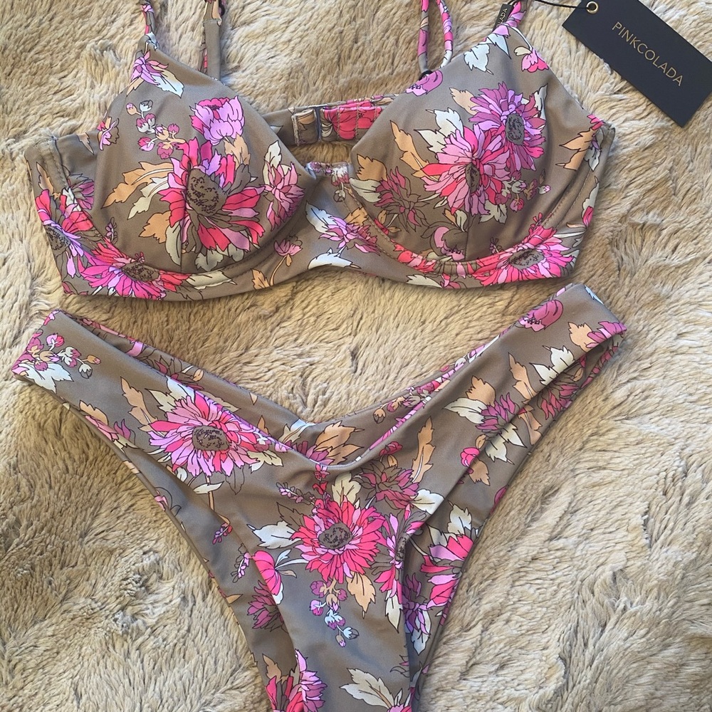 PINKCOLADA Bikini